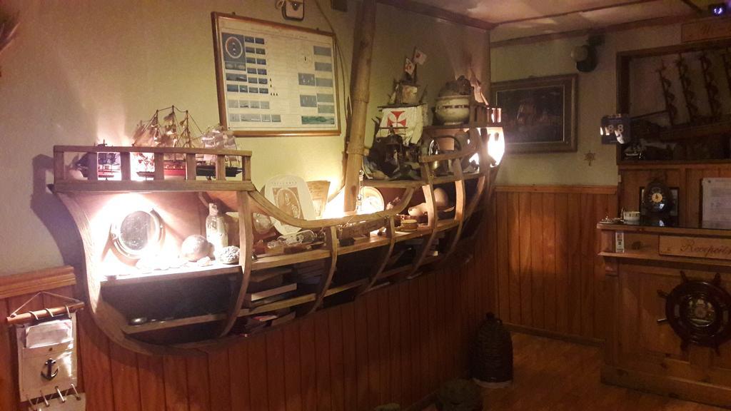 Hostal Victoria Punta Arenas Esterno foto